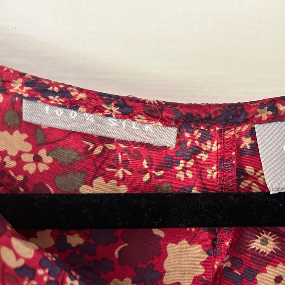 Vintage 100% Silk Sleeveless Floral Blouse - Women’s Small Old Navy collection - Picture 6 of 6